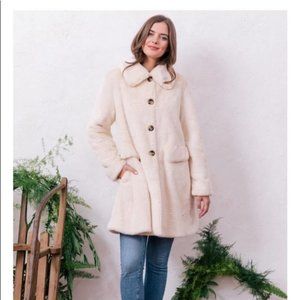 Gal Meets Glam Paulina Coat